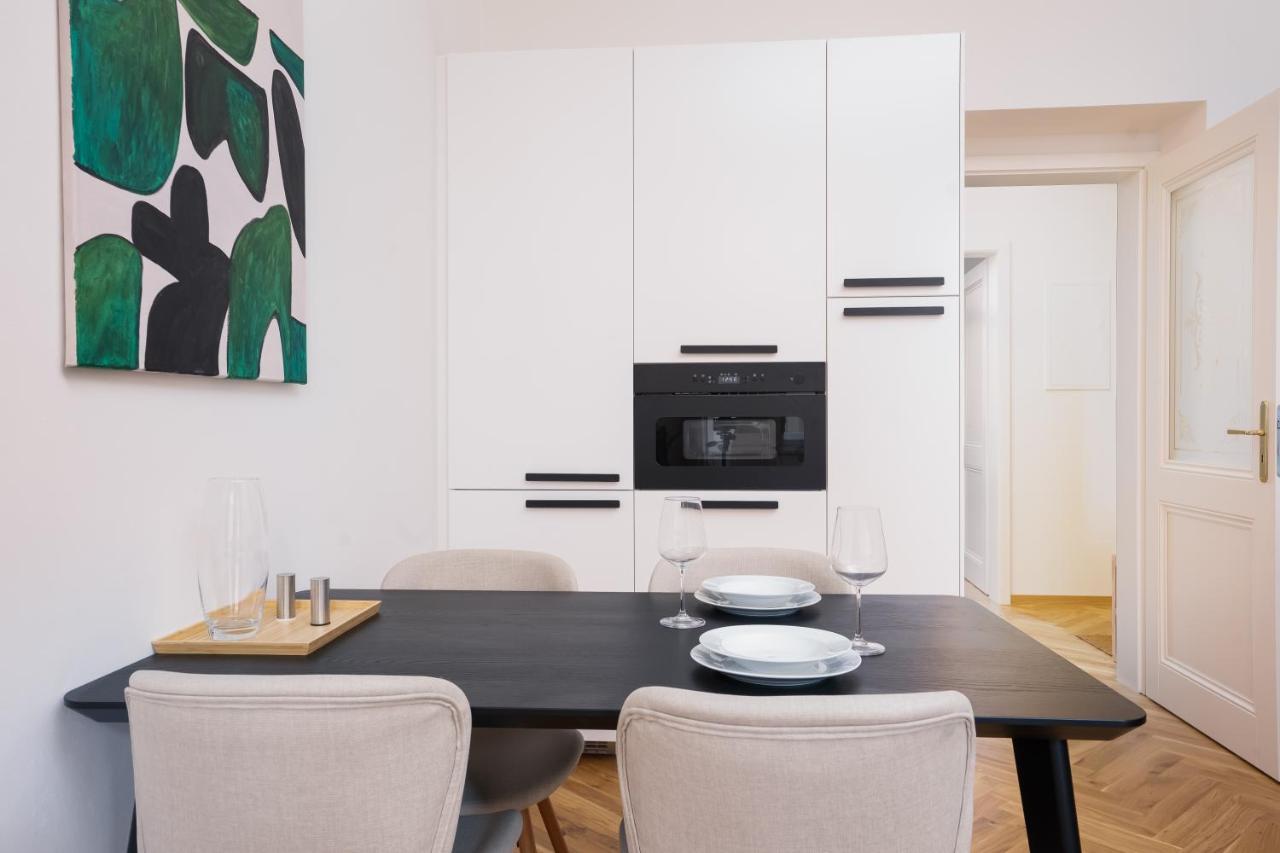 Days - Bright Flat - Small Balcony - Quiet Area Apartment *